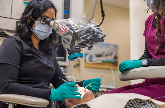 Lorain emergency dentist treating a patient